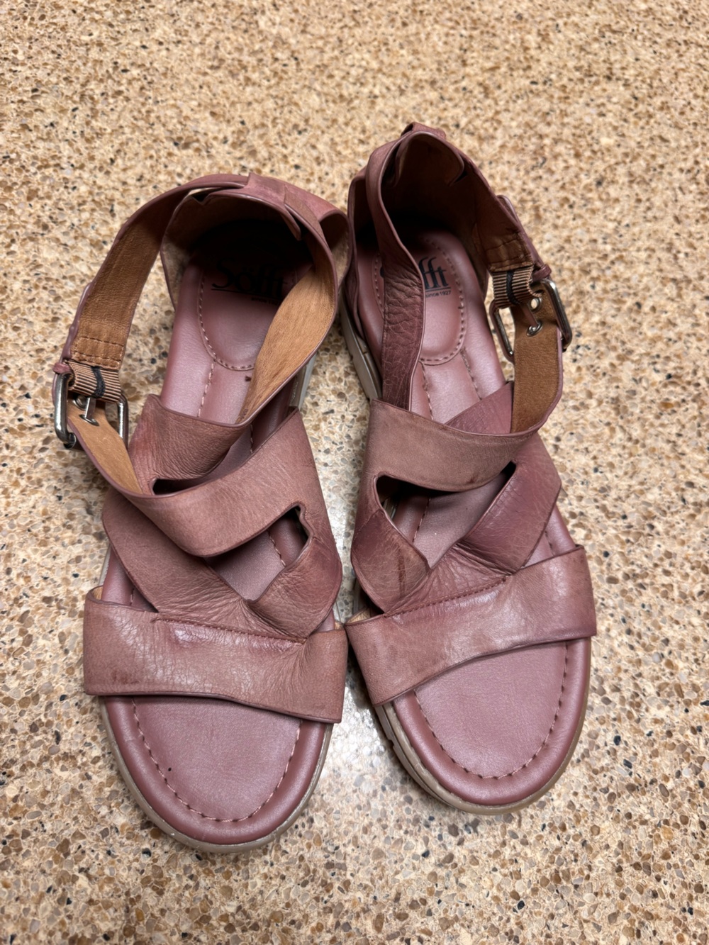 Softt Women's Leather Strappy Sandals in Dusty Rose